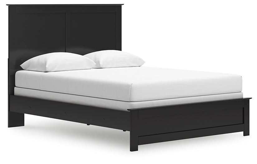Queen Panel Bed with Mirrored Dresser