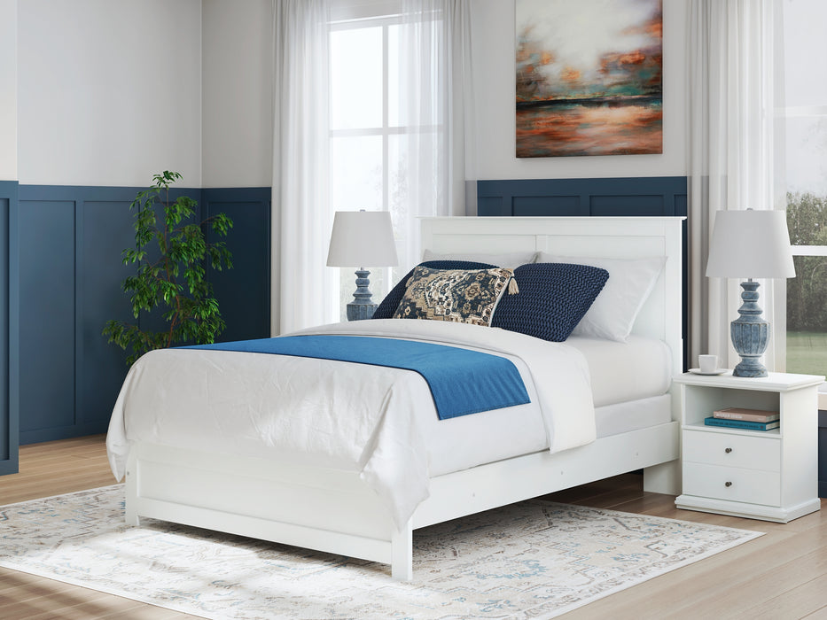 Bostwick Shoals Queen Panel Bed with Mirrored Dresser
