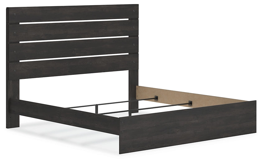 Hollivern King Panel Bed with Mirrored Dresser and Nightstand