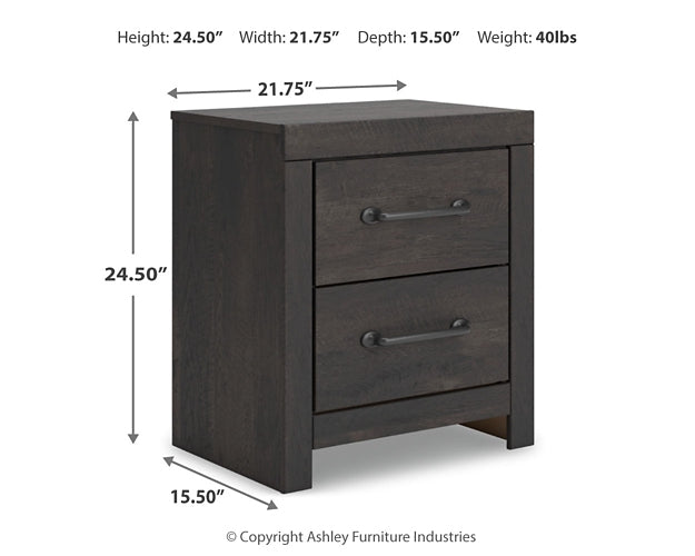 Hollivern King Panel Bed with Mirrored Dresser and Nightstand